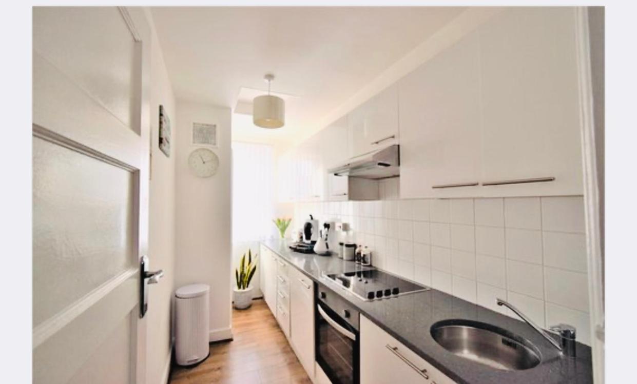 Апартаменти Super Location 1Min From Metro 10Min From Camden Лондон Екстер'єр фото